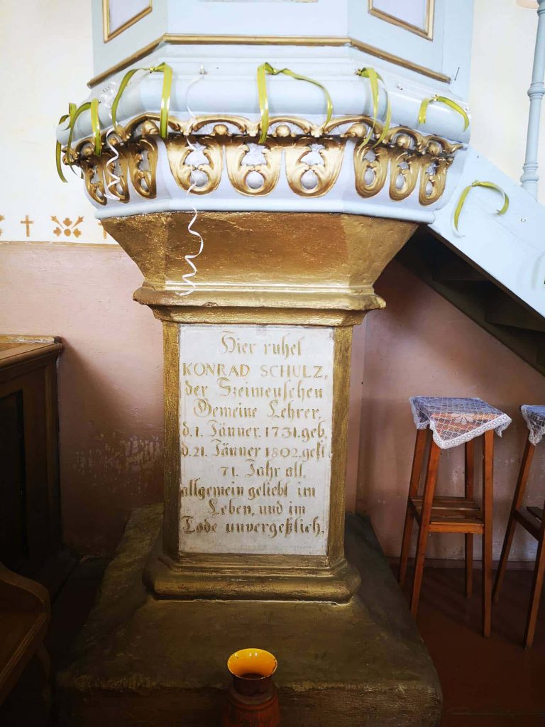 Konrado Šulco kapavietė Žeimelio evangelikų liuteronų bažnyčioje